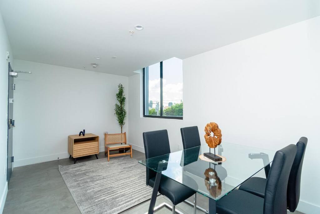 King Bed 2b 1ba Oasis Minutes To Brickell 6 Guests * Miami